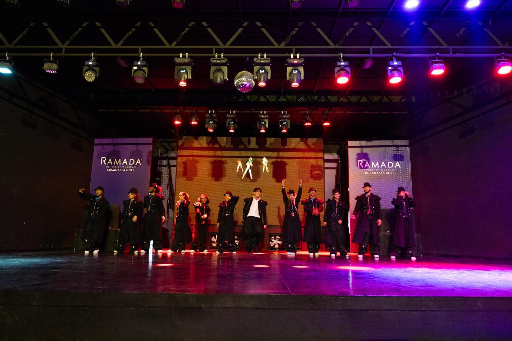 Ramada Resort Kusadasi & Golf Exterior photo The stage of the hotel's theatre